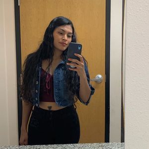 Meet your Posher, Cecilia